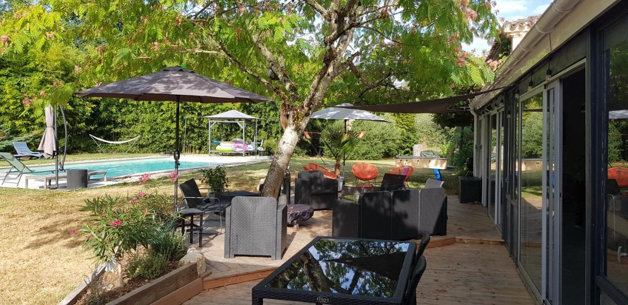 Domaine De Baise Acomodação com café da manhã Feugarolles Exterior foto